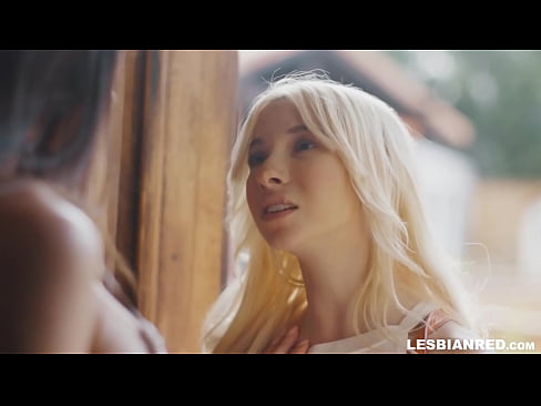 ❤️ Meisje komt een paar maanden later thuis en eindigt met het eten van haar stiefmoeders poesje Porno vk at nl.ttsex.ru ❤